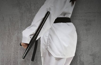 Pałka tonfa samoobrona Pałka tonfa czy jest legalna