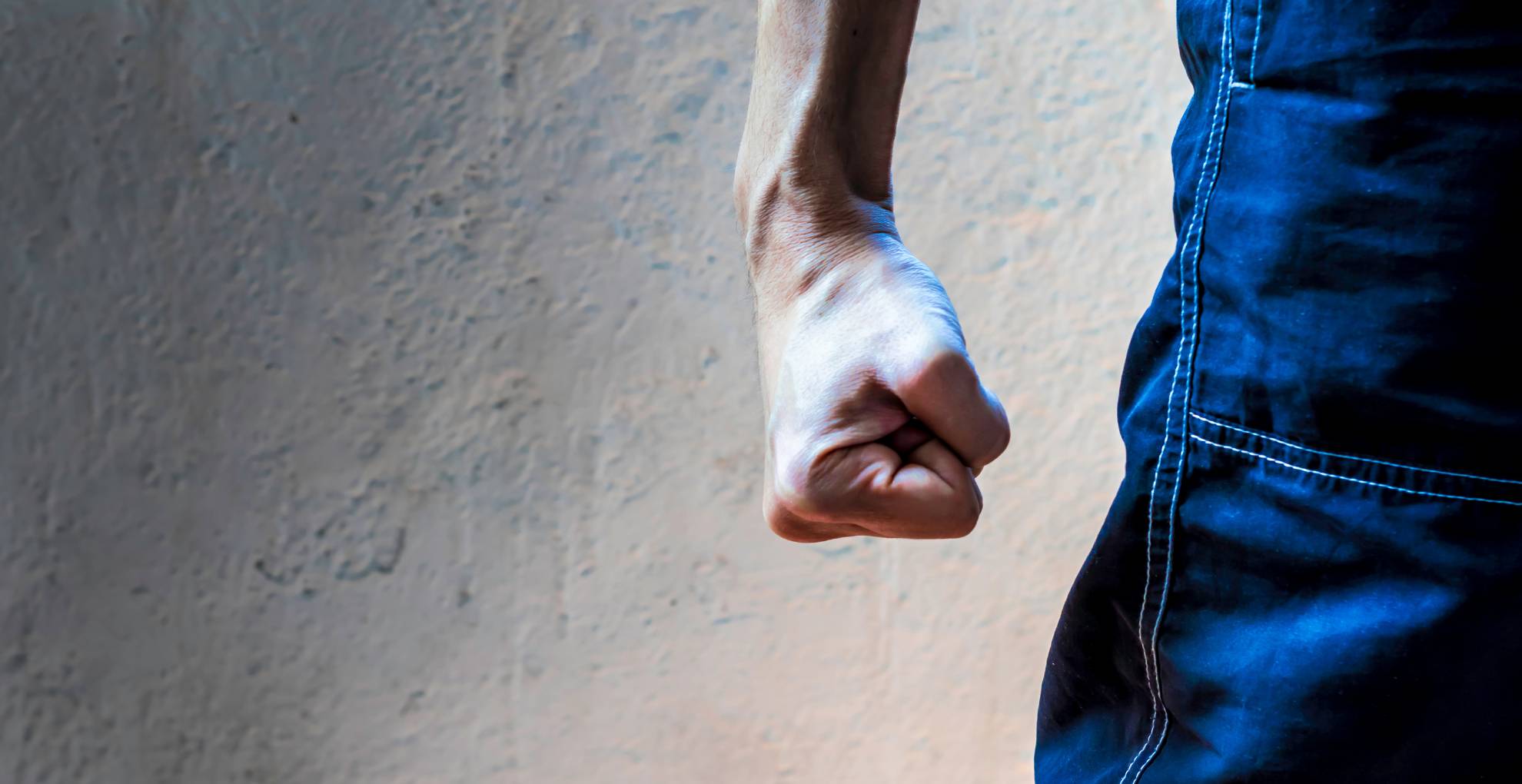 Psychologia agresora - jak reagować